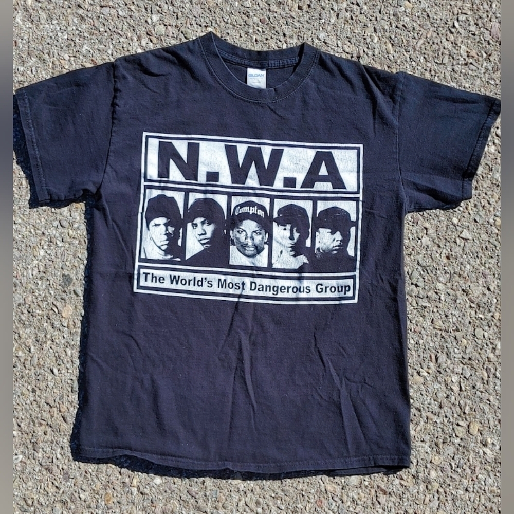 N.W.A Hip Hop Graphic T-Shirt Black Gildan Heavy Cotton Size M